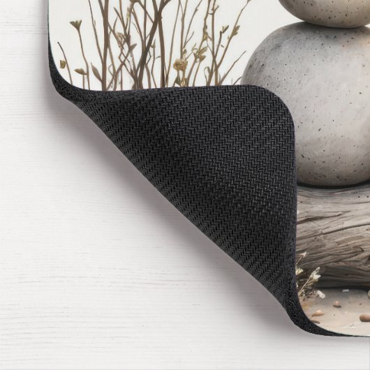 丸太に座っている小石の家族 マウスパッド (コーナー)