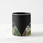 丸太の上にビントロンが立っていた。 マグカップ (中央)