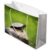 丸太の色彩の鮮やかなカメ ラージペーパーバッグ (裏面アングル)