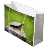 丸太の色彩の鮮やかなカメ ラージペーパーバッグ (正面アングル)