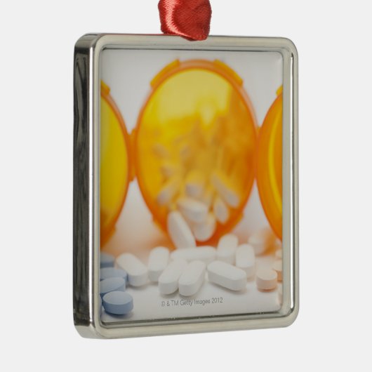 丸薬が付いている薬のボトルのスタジオの打撃 メタルオーナメント (右)