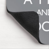 丸薬をぽんと鳴らし、進んで下さい マウスパッド (コーナー)