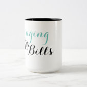 丸薬を手形を支払うために投げること ツートーンマグカップ (中央)