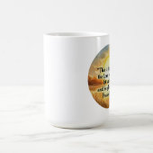 主が詩篇118を作った日である コーヒーマグカップ (中央)