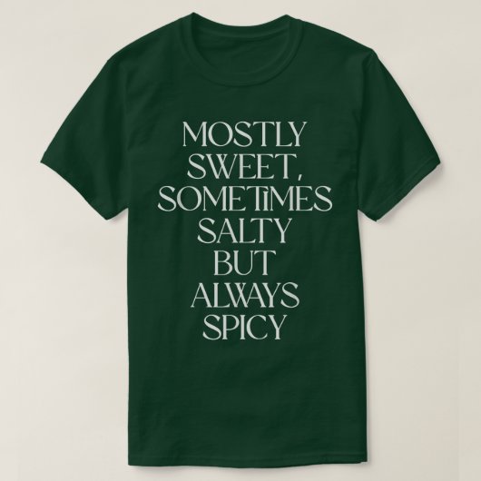 主に甘い時に塩辛いが常に辛い可愛い Tシャツ (デザイン正面)