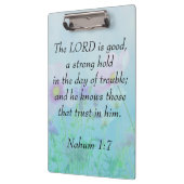 主は良い – Nahum 1:7 クリップボード (左)