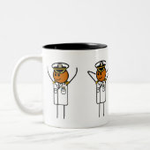 主義の人「YMCA」のマグ ツートーンマグカップ (左)