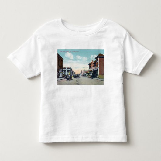 主要なStreetVisalia、カリフォルニアからの西部の眺め トドラーTシャツ (正面)