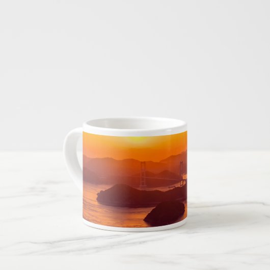 久留島海峡大橋と久留志のぼんやりした夕日 エスプレッソカップ (正面左)