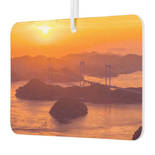 久留島海峡大橋と久留志のぼんやりした夕日 カーエアーフレッシュナー (左)