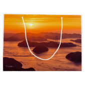 久留島海峡大橋と久留志のぼんやりした夕日 ラージペーパーバッグ (裏面)