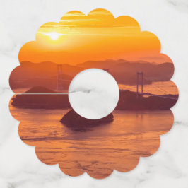 久留島海峡大橋と久留志のぼんやりした夕日 ワイングラスタグ