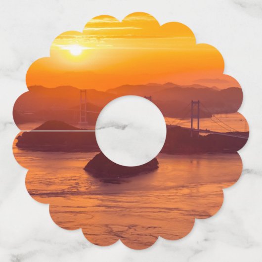 久留島海峡大橋と久留志のぼんやりした夕日 ワイングラスタグ (裏面)