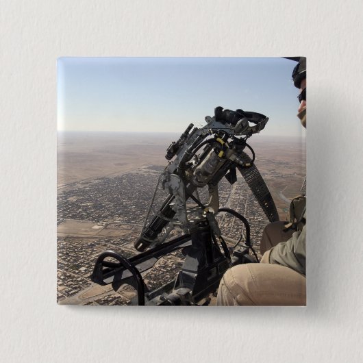 乗組員が不審な行動を探す 缶バッジ (正面)