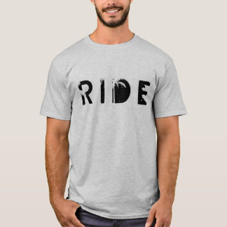 乗車の人のTシャツ Tシャツ
