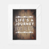 乗車の退職したな引用文RVのキャンピングカー素朴な木を楽しんで下さい フリースブランケット (正面)