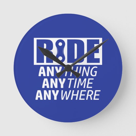 乗車、何でも、どこでも ラウンド壁時計 (正面)