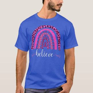 乳がん認識度レインボー信じグラフィック Tシャツ