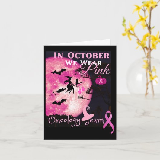 乳がん認識度。10月に私たちは衣服ピンク。 カード (黄色い花)