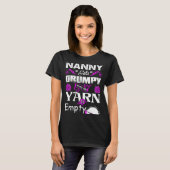 乳母は彼女のヤーンが空のTシャツのとき気難しくなります Tシャツ (正面フル)
