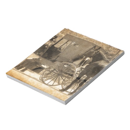 乳母車の前に馬、アミッシュ家に新しい馬を持って来る ノートパッド (回転)