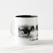 乳牛、鉛筆の芸術: 現実主義: コーヒー"moog " ツートーンマグカップ (正面左)