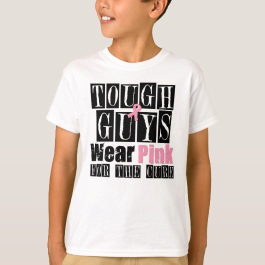 乳癌のタフガイはピンクを身に着けています Tシャツ (正面)