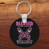 乳賛美癌生存者ピンクBと呼ばれる キーホルダー (正面)