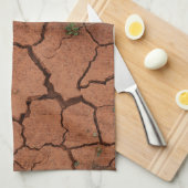 乾いたひび割れた地面 キッチンタオル (四つ折り)