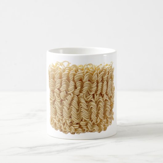 乾燥されたラーメンヌードル コーヒーマグカップ (中央)