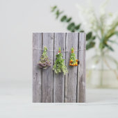 乾燥したハーブ木のヴィンテージ灰色の壁 ポストカード (スタンド正面)