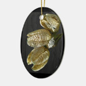 乾燥したユリの種子の莢 セラミックオーナメント (左)