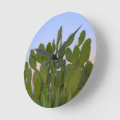 乾燥林のサボテンとササル ラウンド壁時計 (傾斜)