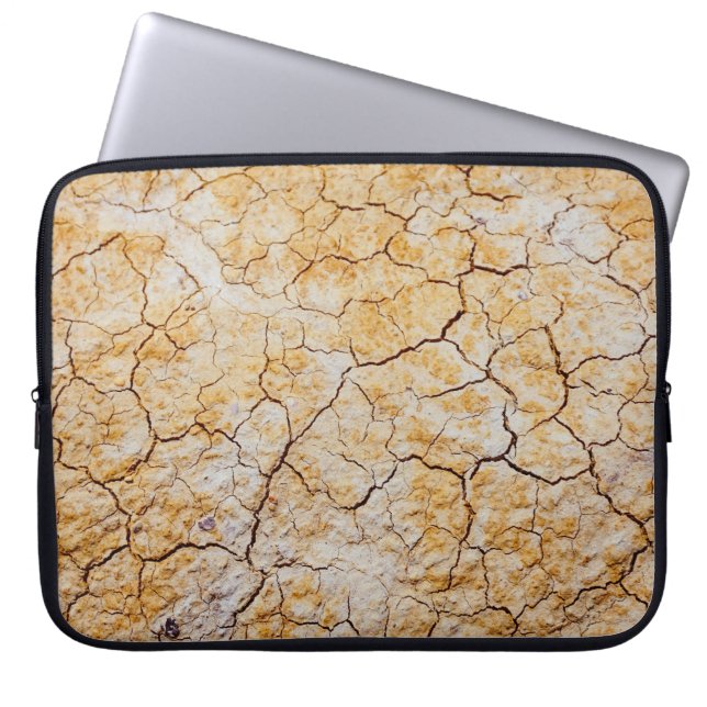 乾燥褐色土の写真 ラップトップスリーブ (正面)