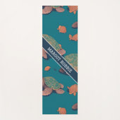 亀のレトロカラフルパタパーソナライズされたーン ヨガマット (正面)