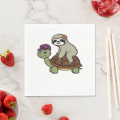 亀のTシャツにクラシック乗るナマケモノ スタンダードランチョンナプキン (インサイチュ)