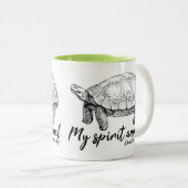 亀は私の気の遅い友達の霊動物です ツートーンマグカップ (正面右)