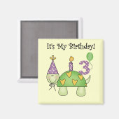 亀3歳の誕生日Tシャツとギフト マグネット (正面/裏面)