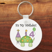 亀4歳の誕生日Tシャツとギフト キーホルダー (正面)