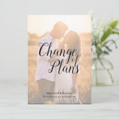 予定変更 結婚延期のカリグラフィーカード 招待状 (スタンド正面)