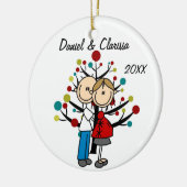 予期しているカップルのカスタムな休日のオーナメント セラミックオーナメント (左)