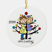 予期しているカップル2のお母さんの休日のオーナメント セラミックオーナメント (正面)