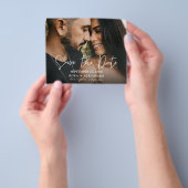 予算で済ませる写真 - 横型のSave the Date チラシ (手)