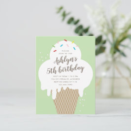 予算に優しいアイスクリームの子供の誕生日パーティーの招待状 ポストカード