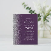 予算に優しいパープルシルバーグリッター70歳の誕生日招待状 (スタンド正面)