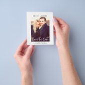 予算に優しい スクリプトで作る Save the Date フォト招待状 チラシ (手)