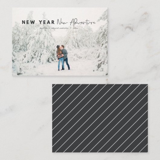 予算の新年の新しいアドベンチャーフォトホリデーカード ノートカード (正面/裏面)