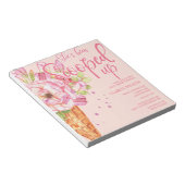予算はピンクのブライダルシャワーの招待状をスクープ ノートパッド (アングル)