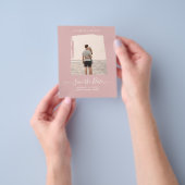 予算ほこりっぽいバラ写真の日付をモノクロで保存 チラシ (手)