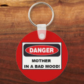 予算キーチェーン – マザーイン不機嫌! キーホルダー (正面)